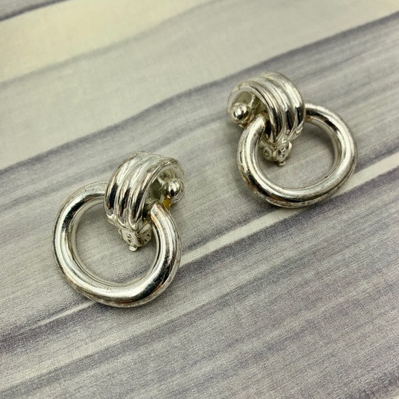 Large Erwin Pearl door knocker designer earrings - Picture 1 of 3